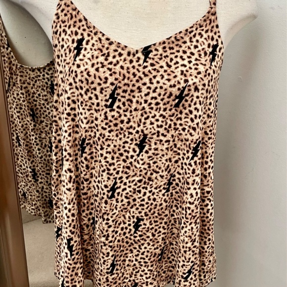 New Torrid super soft Animal print camisole size 1X - Picture 2 of 6